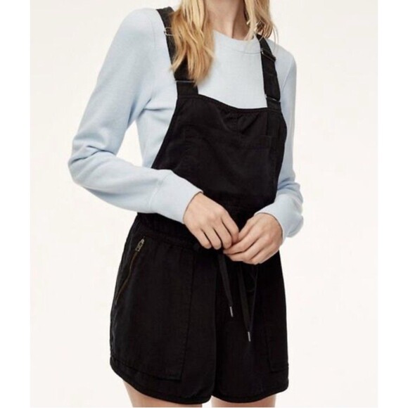 Wilfred Free Aritzia Beatrice Romper Shorts Jumpsuit Adjustable Straps Black XS - Picture 1 of 10